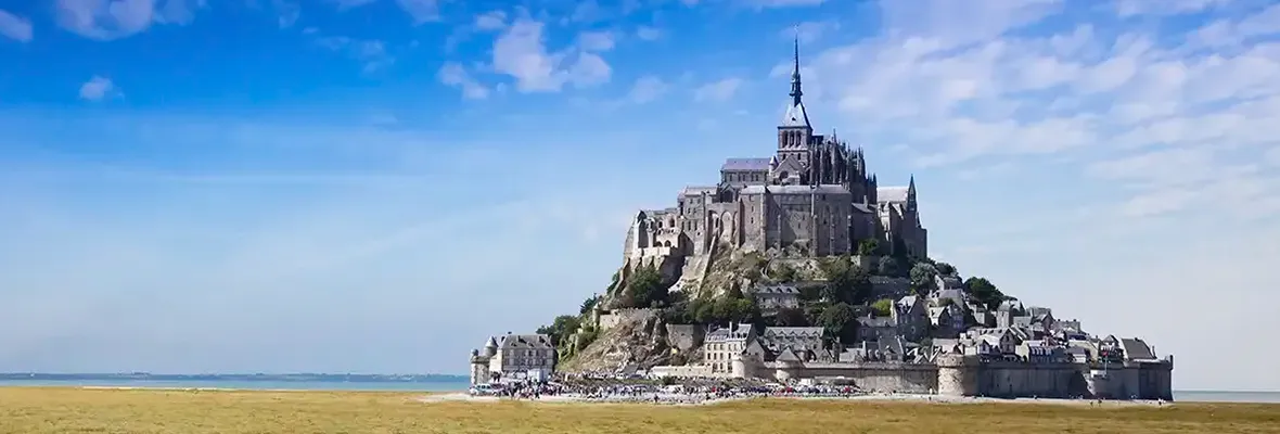 Mont-Saint-Michel: legend, tides & how to visit (the smart way)