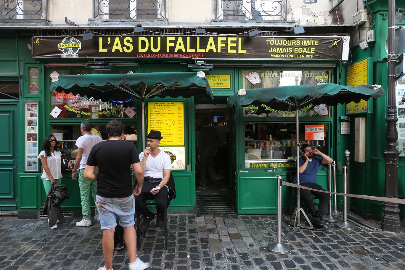Rue des Rosiers in Le Marais, historic heart of Jewish Paris